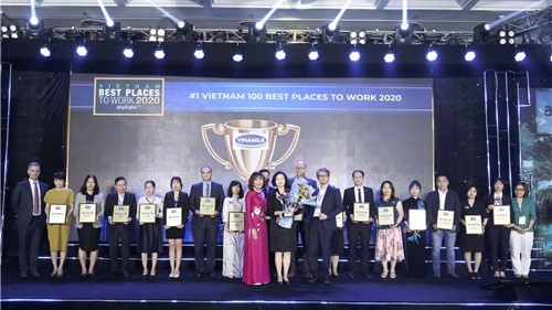 Vinamilk lập "hattrick" giải thưởng nơi làm việc tốt nhất Việt Nam
