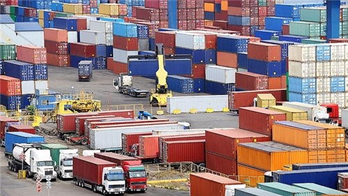 Nhập khẩu hàng hóa của Việt Nam trong tháng 11 giảm nhẹ