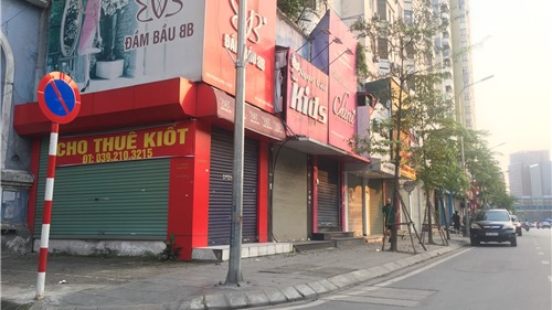Hà Nội: Nhiều cơ sở kinh doanh ồ ạt sang nhượng cửa hàng 