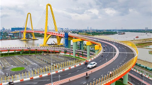 Vingroup công bố 2 trụ cột hoạt động mới là hạ tầng và năng lượng xanh 