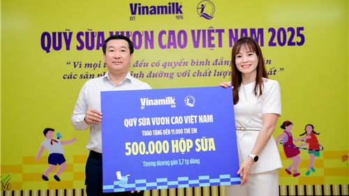Vinamilk & Quỹ sữa dành tặng 500.000 hộp sữa đến trẻ em
