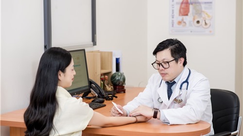 Những lầm tưởng “chết người” khi tự chữa bệnh miễn dịch, dị ứng tại nhà 