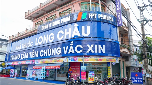 Công thức điều trị tối ưu cho trẻ mắc viêm tai giữa, viêm phổi từ vương quốc Anh