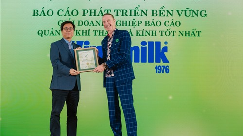  Vinamilk nhận loạt giải thưởng về quản trị và phát triển bền vững 