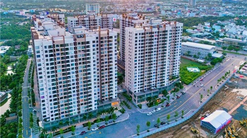 Giá thuê nhà cũng "leo thang" theo giá bán, người trẻ chật vật tìm chốn an cư 