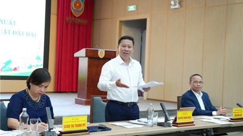 Vướng mắc lớn nhất nằm ở khâu triển khai thi hành Luật Đất đai 