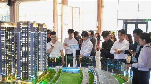 Niềm tin trở lại nhưng nhà đầu tư bất động sản vẫn cẩn trọng 