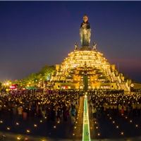 Săn vé cáp treo sau 17h: Trốn nóng trên đỉnh núi Bà Đen lạnh sâu như chớm đông