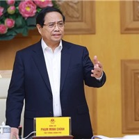 Thủ tướng: Xây, sửa nhà cho dân bị thiệt hại do bão lũ, thiếu mấy cũng phải làm