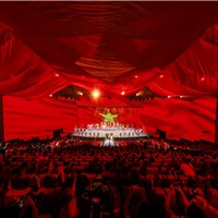 Vingroup tặng 50% giá vé show “Đất nước Thiên hùng ca” 