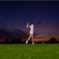 Giải mã sức hút của trải nghiệm golf đêm tại Phú Quốc 
