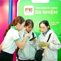FE CREDIT giữ vững vị thế dẫn đầu ngành tài chính tiêu dùng 