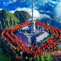 Nghỉ lễ giỗ tổ và 30/4 - 1/5, khám phá “thị trấn trong mây” đẹp nhất thế giới 