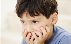  9 cách giúp con trẻ thoát khỏi sự lo lắng sợ hãi 