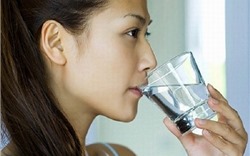 Những thời điểm uống nước "rước độc" vào cơ thể