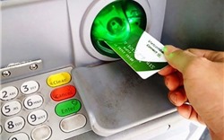 Hàng loạt ngân hàng sẽ tăng phí rút tiền ATM