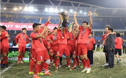 Hàng chục tỷ đồng được trao tặng cho thầy trò ông Park với ngôi vô địch AFF Cup 2018
