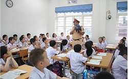 Hà Nội: Tăng cường tuyên truyền, giáo dục an toàn giao thông cho phụ huynh, học sinh
