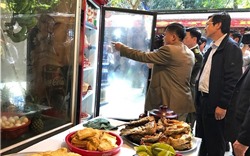 Xử phạt nhiều nhà hàng ở chùa Hương vi phạm an toàn thực phẩm