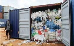 Indonesia trả lại 49 container rác thải cho châu Âu