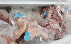 Phát hiện hàng trăm ký thịt heo hết “đát” trong siêu thị