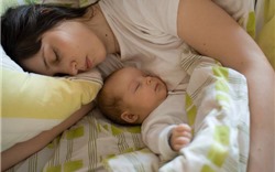 Để trẻ không gặp nguy khi ngủ cùng bố mẹ, nhất định phải biết điều này