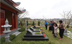 Chùm ảnh: Công viên nghĩa trang rộn ràng tảo mộ trong tiết thanh minh