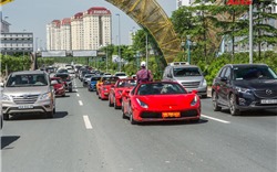 Dàn siêu xe trăm tỉ đình đám nhất Việt Nam gây sốt trên đường phố Hà Nội