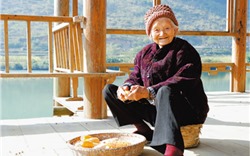 Bí quyết sống thọ của cụ bà 110 tuổi: Ăn cháo ngô, rau xanh, ngủ nhiều và thích làm việc