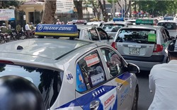 Bộ Giao thông Vận tải bỏ đề xuất Grab, Go-Viet phải gắn hộp đèn trên nóc như taxi