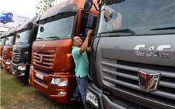 “Hàng xóm” hưởng lợi từ việc ồ ạt nhập khẩu ôtô của Việt Nam