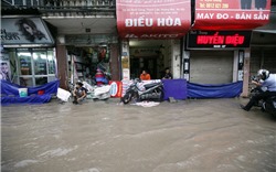 [Cảnh báo] Mưa dông, ngập lụt tại Hà Nội
