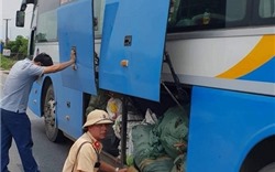 Hà Tĩnh: Bắt giữ 2 xe ô tô chở hàng hóa không rõ nguồn gốc