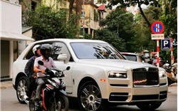 Rolls-Royce 41 tỷ đồng của đại gia bí ẩn bất ngờ xuất hiện ở Hà Nội
