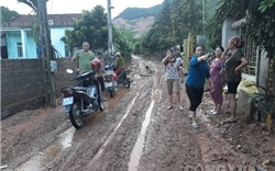 Quảng Ninh: Ngập lụt do đường thi công dở dang, người dân Cẩm Y đồng loạt kêu cứu