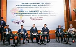 Bộ trưởng Phùng Xuân Nhạ: Giáo dục là giải pháp hướng tới phát triển bền vững