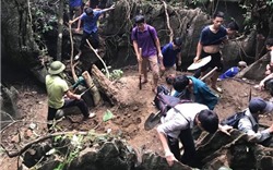 Yên Bái: Hàng trăm người dân thất vọng về nhà sau nhiều ngày xẻ núi tìm đá quý