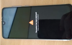 Xiaomi Mi 9 SE biến thành "cục gạch" vì bản cập nhật OTA dính lỗi