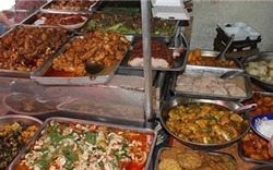 [Cảnh báo] Ăn quán bình dân thường xuyên phải ăn thức ăn thừa, thức ăn bẩn
