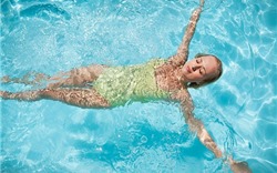 Vi khuẩn trong nước bể bơi sống lâu hơn bạn nghĩ 