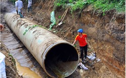 17 phường mất nước do đường ống nước sông Đà sửa chữa