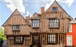 Rao bán ngôi nhà tuyệt đẹp nơi Harry Potter từng sinh sống
