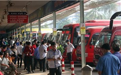 Hà Nội và TP.HCM tăng khoảng 1.000 lượt xe phục vụ Tết