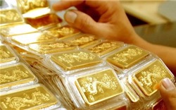 Giá vàng hôm nay 10/5: Vàng SJC vượt đỉnh, vàng thế giới tiếp tục tăng mạnh