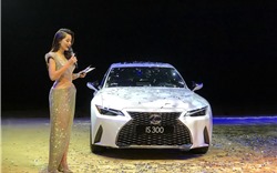 Lexus IS 2021 được ra mắt tại Việt Nam, giá bán từ 2,13 tỷ đồng