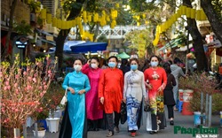 Hà Nội phân luồng giao thông phục vụ chợ hoa Tết tại quận Hoàn Kiếm