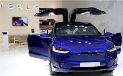 Tesla bán được gần 500.000 xe điện trong năm 2020