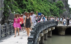Chính sách visa mới sẽ tạo cú hích mạnh cho du lịch Việt Nam trong mùa cao điểm