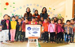 Niềm vui sẻ chia cùng trẻ em nghèo vượt khó khắp Việt Nam