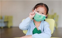 8 khuyến cáo bố mẹ cần ghi nhớ để bảo vệ trẻ trước dịch COVID-19